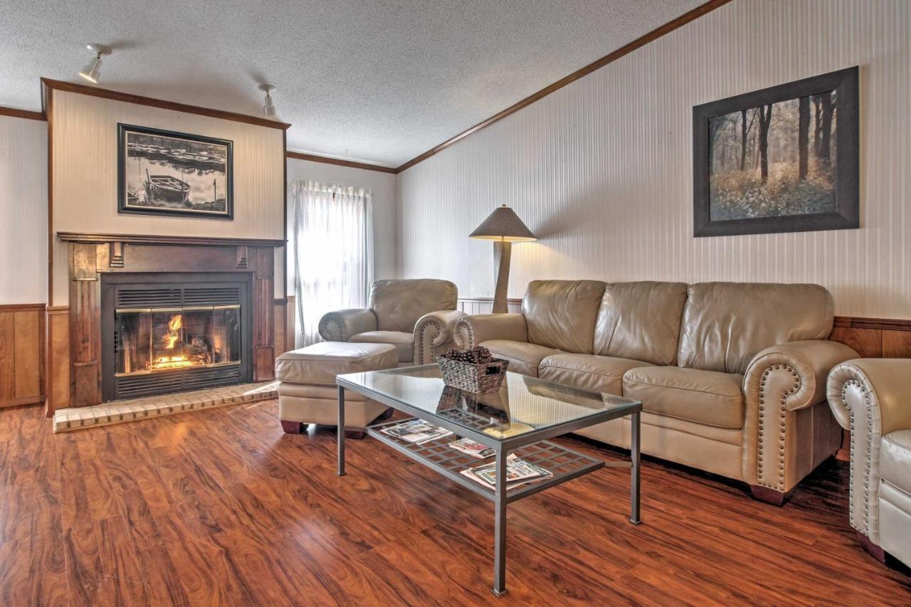 Captivating Cadiz Hideaway With Deck On Lake Barkley エクステリア 写真