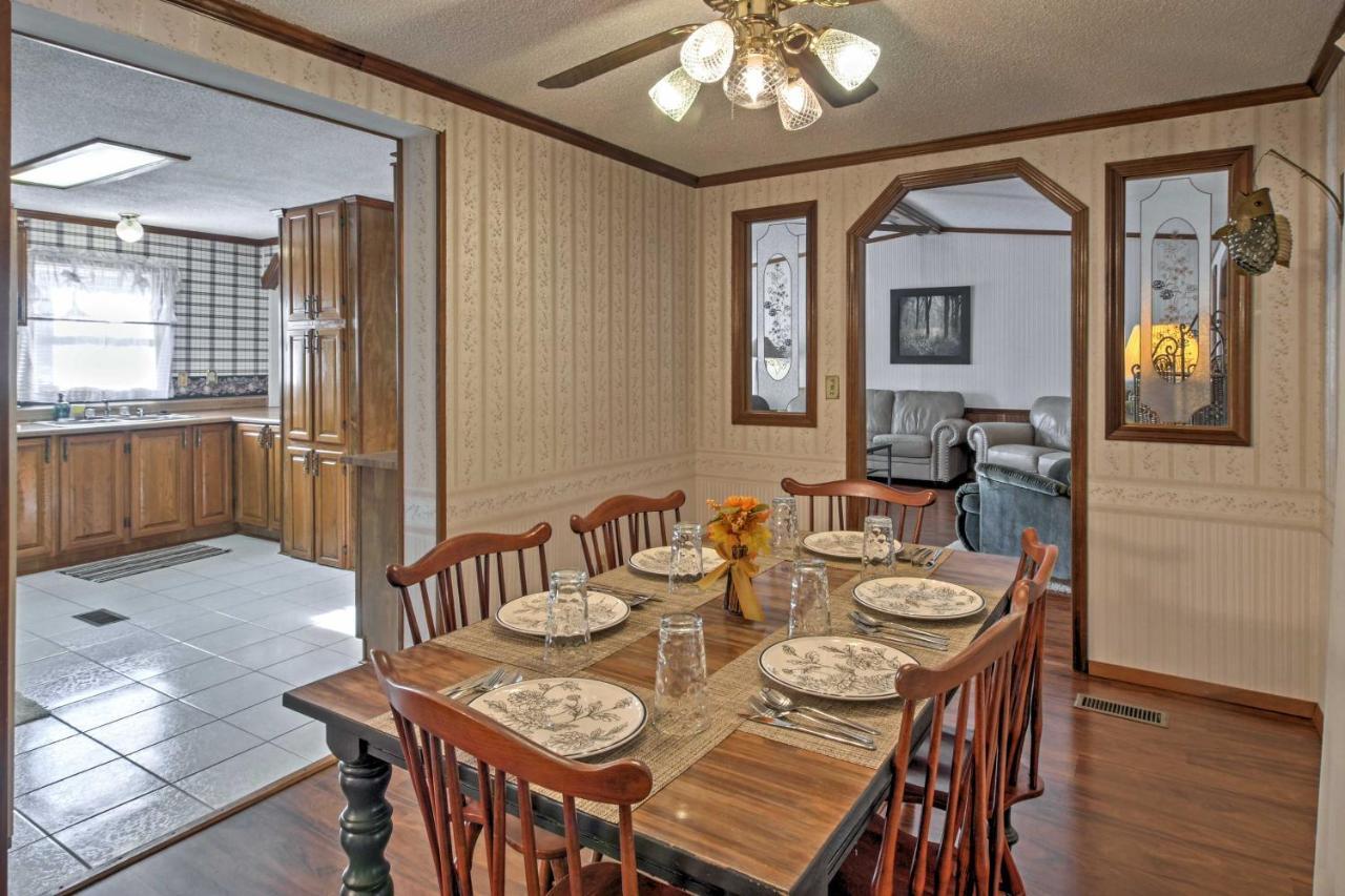 Captivating Cadiz Hideaway With Deck On Lake Barkley エクステリア 写真