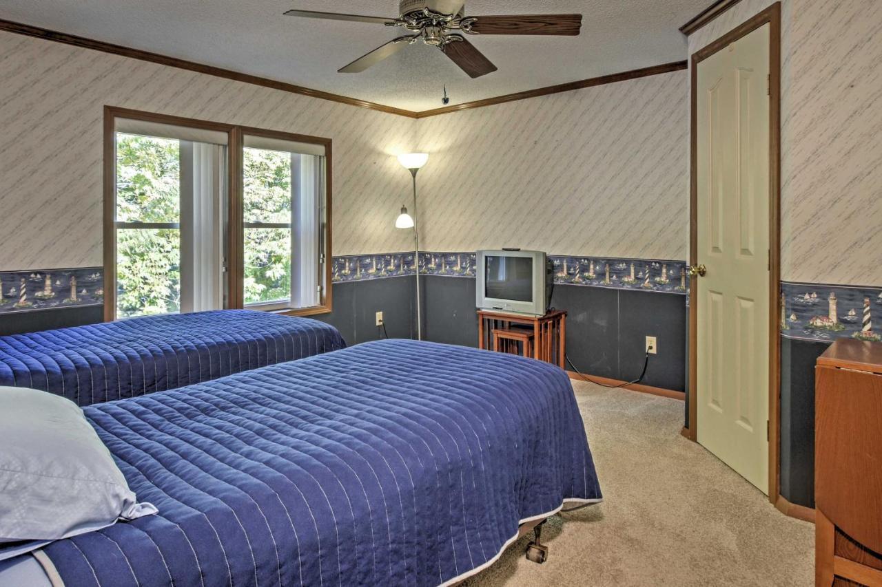 Captivating Cadiz Hideaway With Deck On Lake Barkley エクステリア 写真